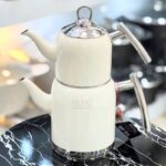 کتری قوری لوله دار رنگی نزاز کد 5016 کرم گنجایش ۲ لیتر