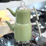 کتری قوری لوله‌ دار رنگی نزاز مدل 5016 زیتونی