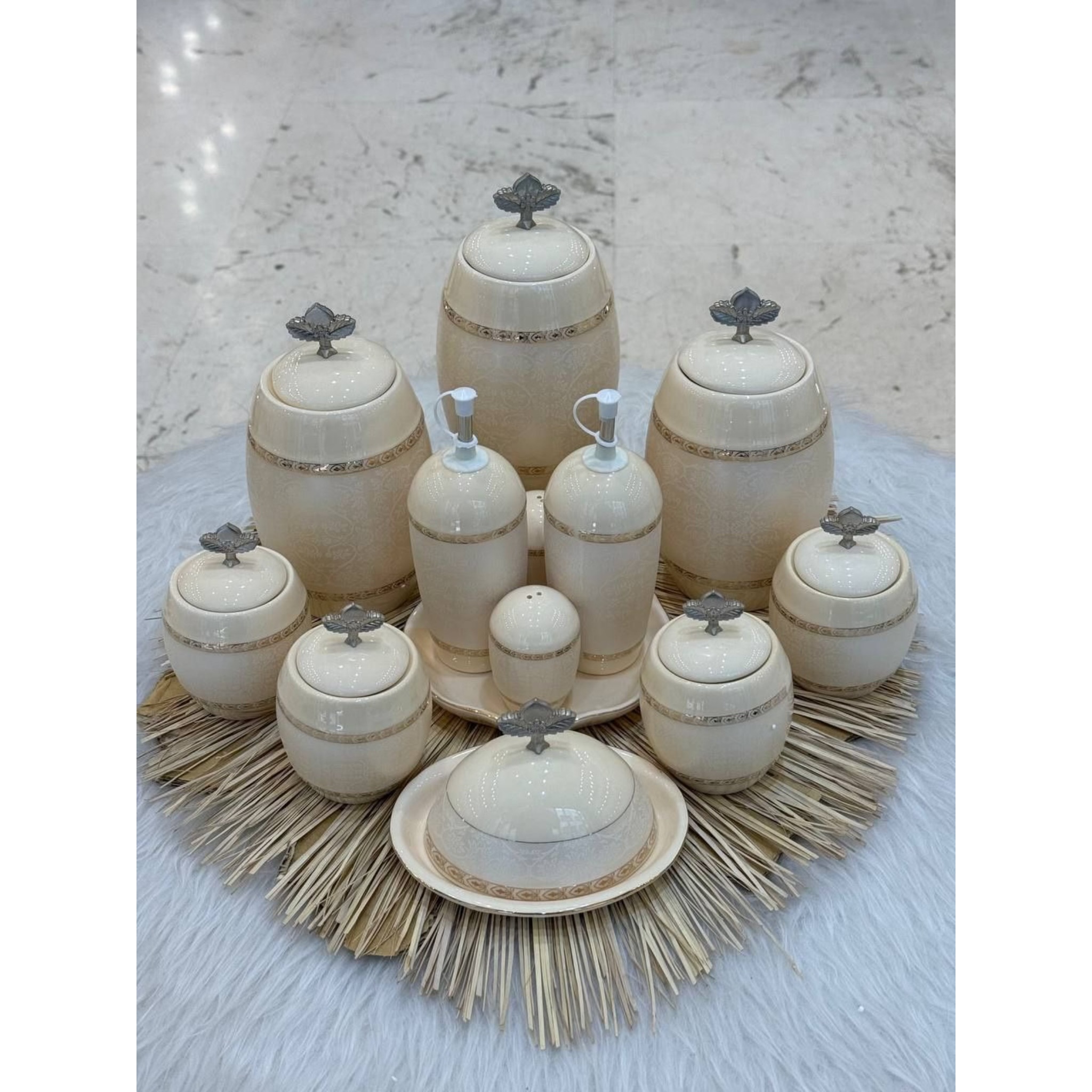 سرویس پاسماوری ۱۴ پارچه چینی مدل روشا طرح بیضی گل پنبه