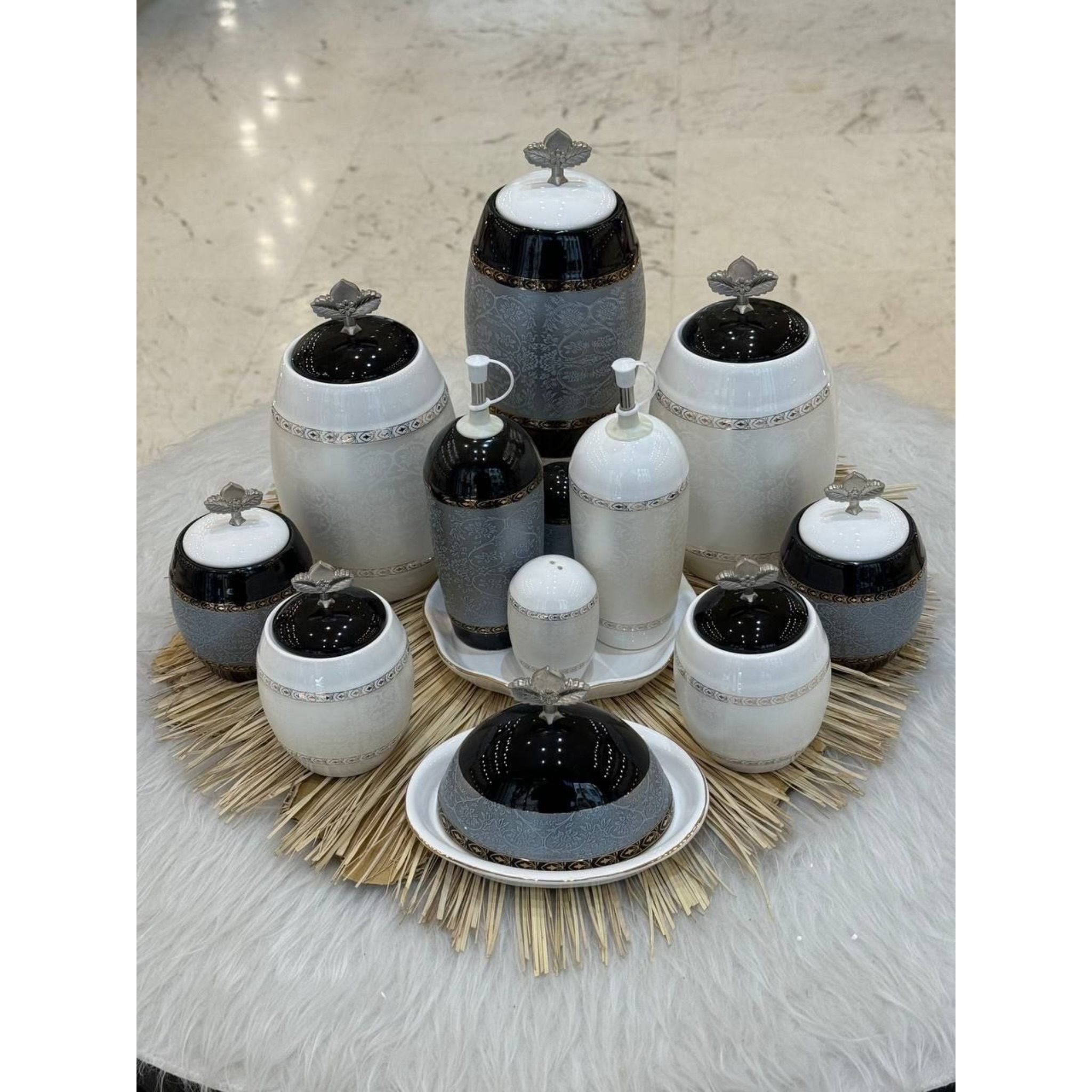 سرویس پاسماوری ۱۴ پارچه چینی مدل روشا طرح بیضی گل پنبه